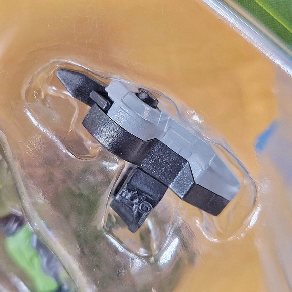 Halo Infinite Master Chief with Commando Rifle and Grappleshot Series 3 WCT New - Picture 5 of 7